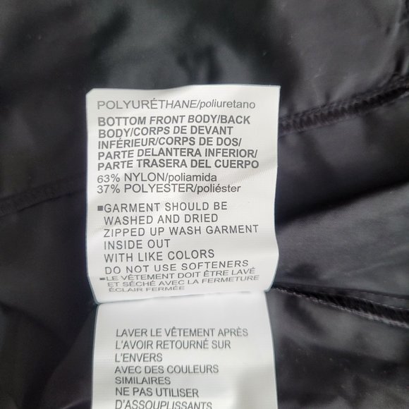 NWT Under Armour Women's Metallic Jacket Size XS - Picture 12 of 12